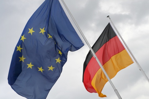 Dieter Suhr (Copyright)  Deutschlandfahne Deutschlandfahnen Deutschlandflagge
