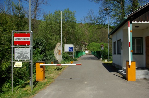 Mortimer M. M�ller (Copyright)  Grenze Abgrenzung Begrenzung