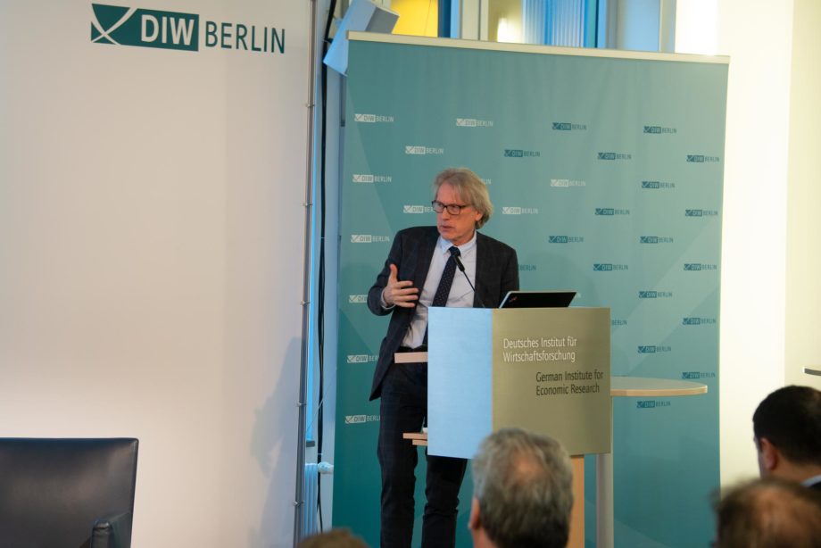 Matthias Kollatz, Finanzsenator des Landes Berlin, erwiderte die Input-Vorträge von Martin Gornig und Olivia Kummel.