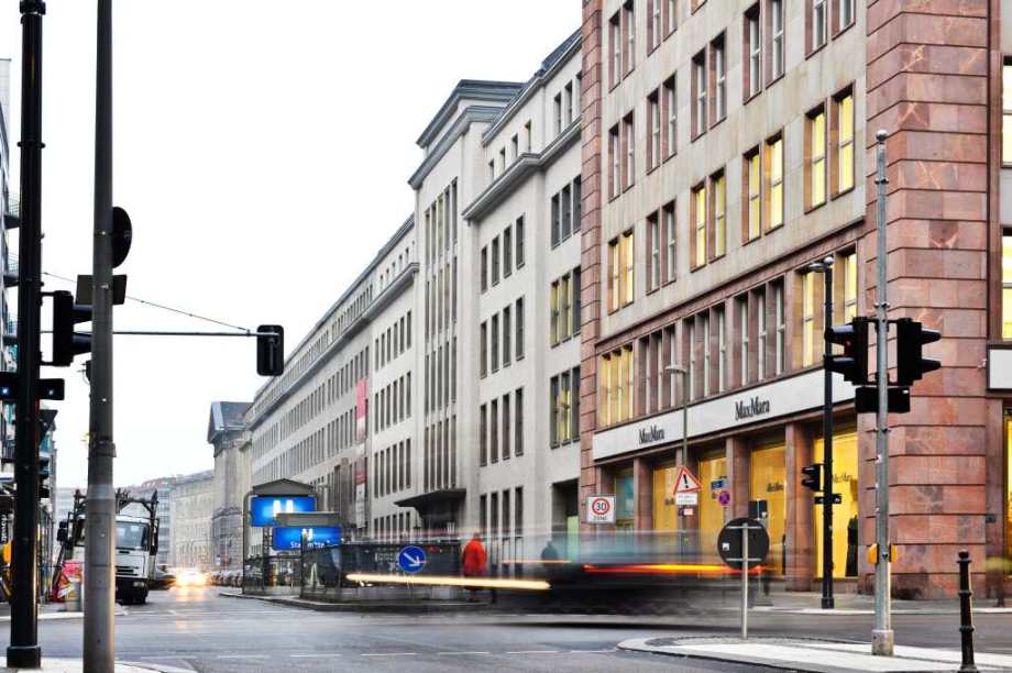 Institutsgebäude in der Anton-Wilhelm-Amo-Straße in Berlin-Mitte, Institutssitz seit 2007; DIW Gebäude in Berlin Mitte