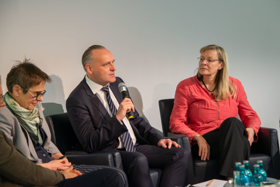DisukussionsteilehmerInnen Dorothea Schäfer, Armin Sandhövel und Vera Junker (v.l.n.r.)