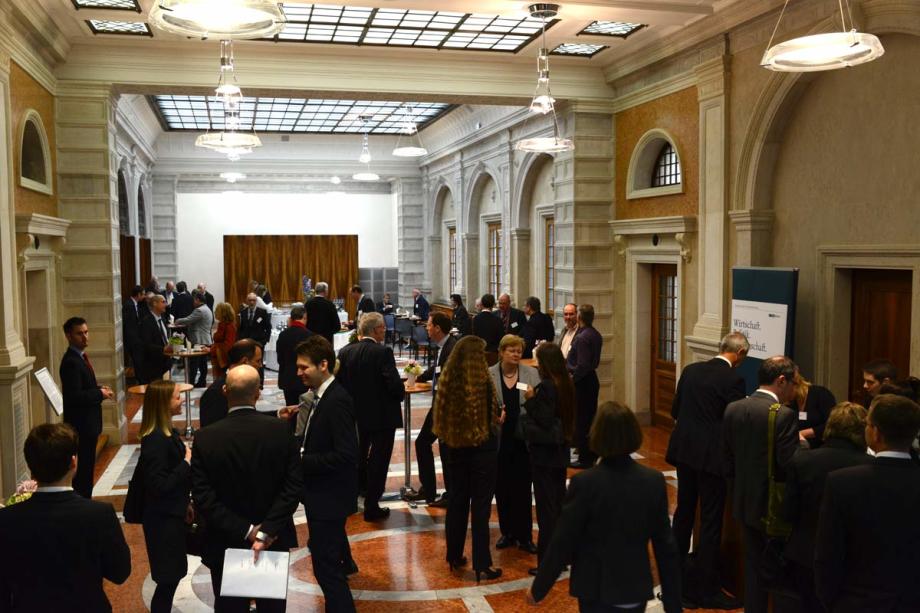 Die Industrietagung 2015 des DIW Berlin fand in den Räumlichkeiten der KfW Bankengruppe in Berlin Mitte statt.