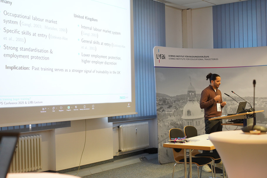 Sascha dos Santos gives keynote speech at the 10th International NEPS Conference; Sascha dos Santos hält Keynote auf der 10. Internationalen NEPS-Konferenz in Bamberg am 12. Dezember 2025